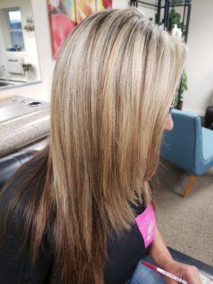 Blonde #hendersonvillenc #hendersonvillehairstylist