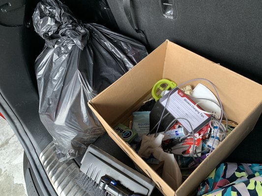 24/7 kindly collected all the junk in my car and put it into a bag and box so they can clean the interior.