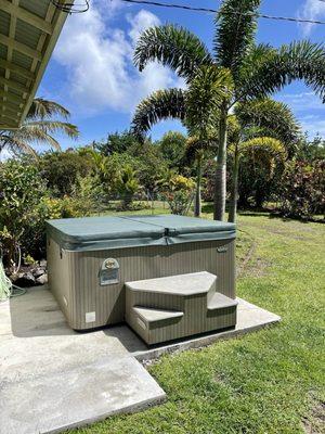 This is a 6 person Hot Tub