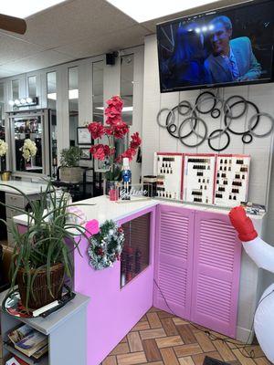 Melys Hair Salon in Berwyn