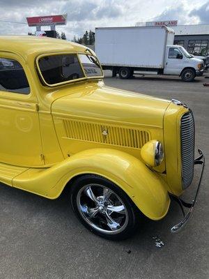 1937 Ford