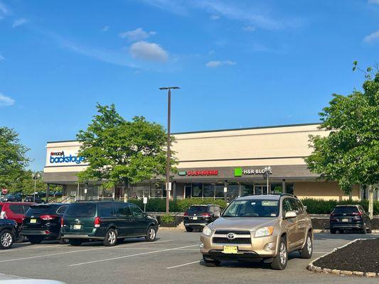 Shops by the Shoprite side of Essex Green. Ample parking.