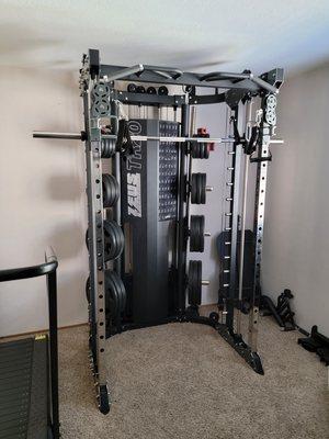 We think this Home Gym Center turned out soo good! What do you think?!