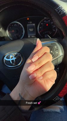 acrylic light pink nails