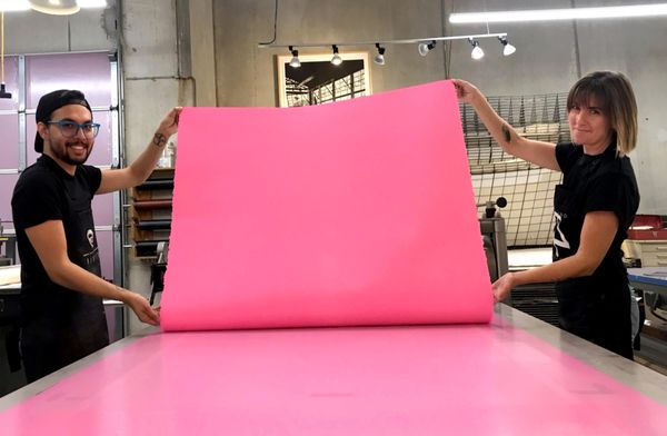 "Big Pink", the start on a monotype by Connie Arismendi with printers Alyssa Ebinger and Richie Peña.