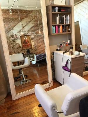 Coco Noir Salon