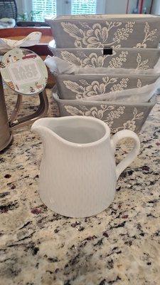 Milk/cream serveware