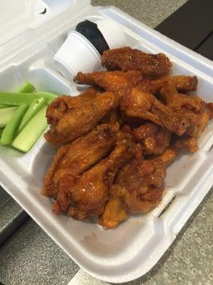 20 mild wings with celery and Ranch dressing