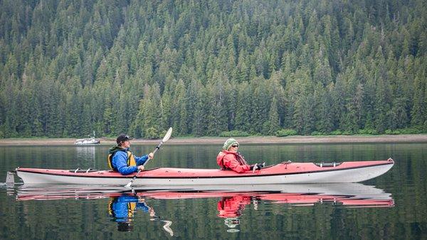 kayak alaska small boat cruise