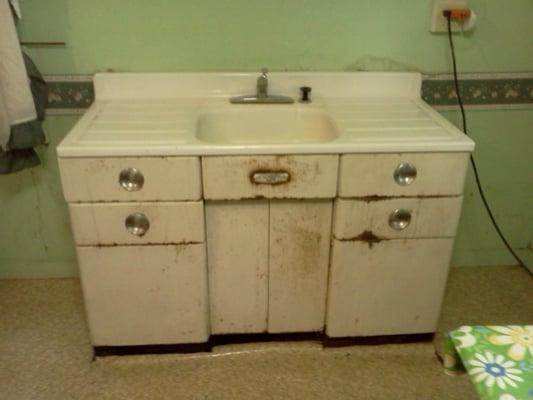 Old Farmhouse Sink