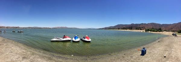 Lake Elsinore panoramic view and our jet skis.