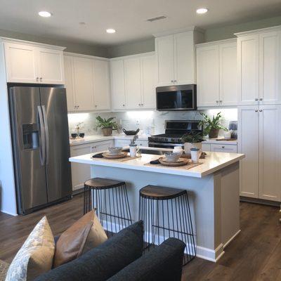 White dainty kitchen