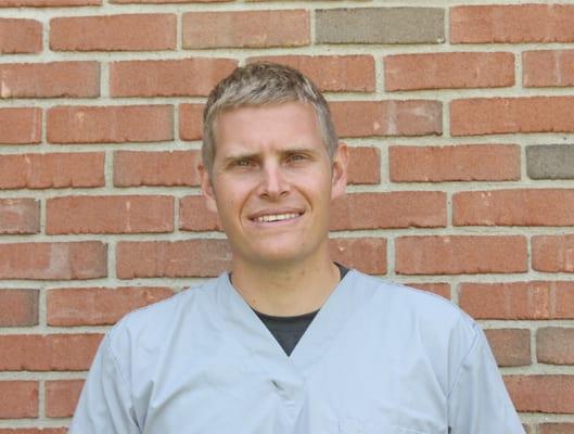 Dr. Erik Challgren, DDS