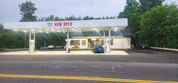 711 Rubber Ave . Naugatuck, CT