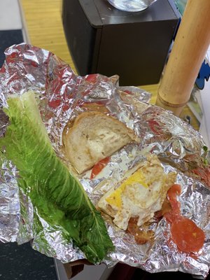 Is this lettuce and tomato is on the best quality ?? Not right to serve ... not even an animal deserves to eat something like this