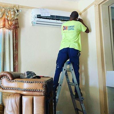 24,000 BTU wall mount ductless heat pump AC system installed