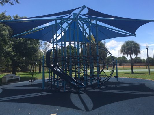 Larger climbing area with other obstacle activities.