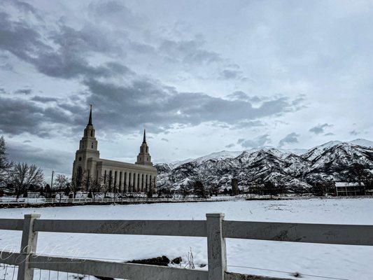 More pictures and videos at TempleVideos.com  layton utah Temple Pictures taken on January 5, 2023