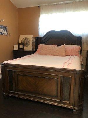 Queen size bed