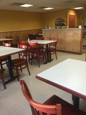 Sal's Pizza of Hooksett -- 1329 Hooksett Road / Route 3 & 28, Hooksett            Interior