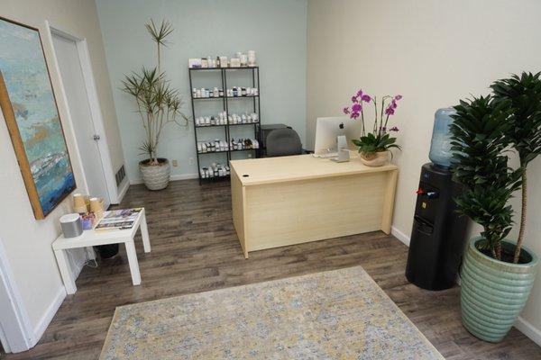 Welcoming lobby with delicious teas and water.