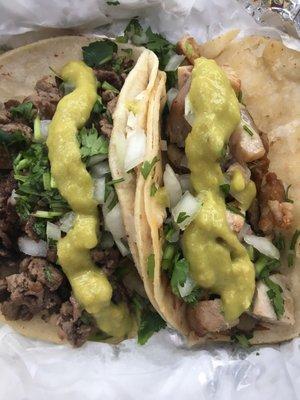 Asada & carnita tacos