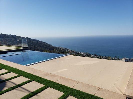 Infinity edge pool overlooking ocean