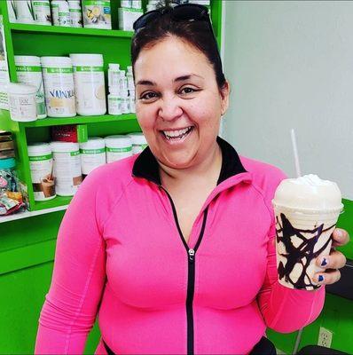 Great tasting shakes. SO Yummy .  Love that it helps with my weight goals.