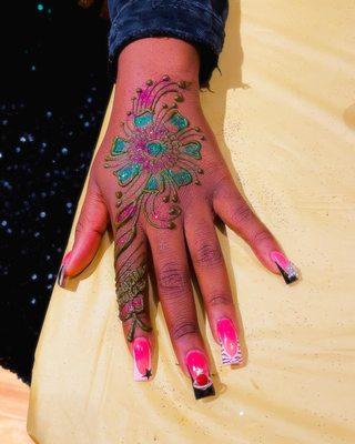 Henna tattoo