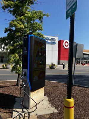 Inop VOLTA charger at PG Plaza