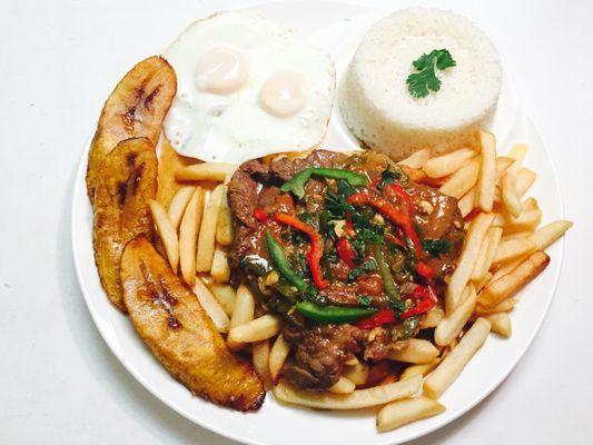 Churrasco Guisado
( Grilled Steak in a Creole Sauce )