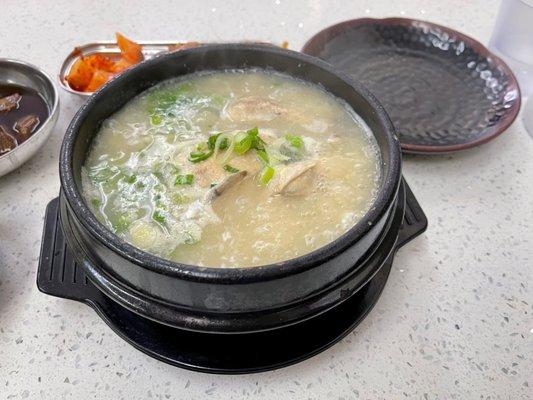 Samgyetang () ― ginseng chicken soup, served boiling hot