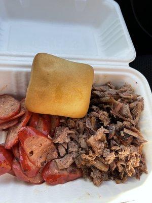 2 Meat Plate - hot link and brisket (bits?). Lol. Ordered to-go. Both were room temp/cold.