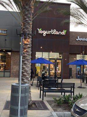 Yogurtland