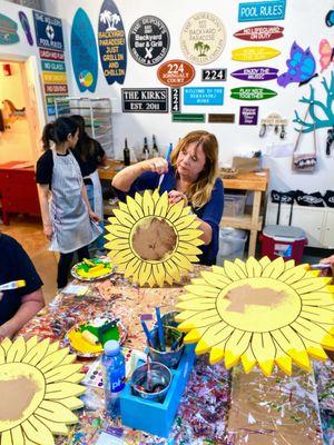 Sunflower yard art class