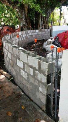 New curved concrete wall for playground