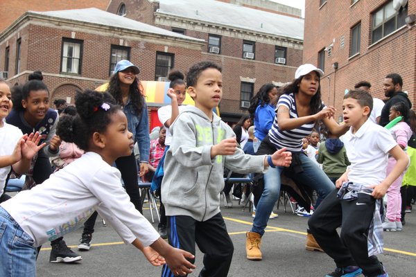 Mosholu Montefiore Community Center