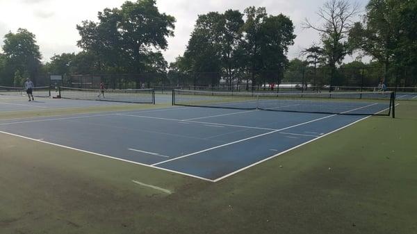 Garfield Park Tennis Courts