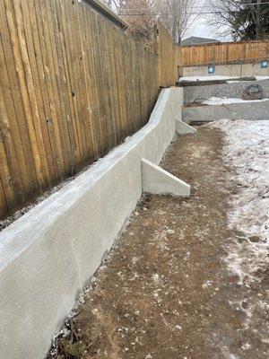 New concrete retaining wall