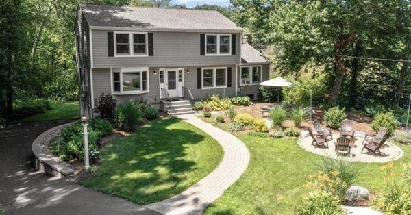 36 Mohegan Rd, Acton, MA