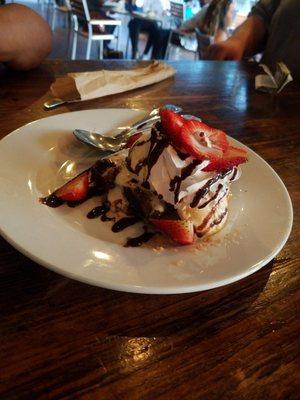 Pretzel crusted brownie