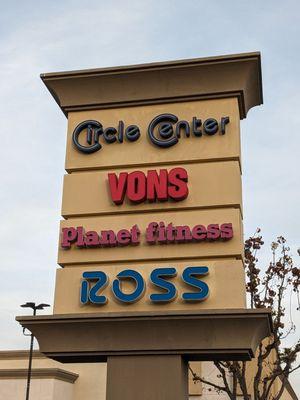 Vons, Planet Fitness, and Ross are located at the Vons Circle Center