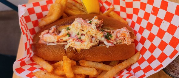 Lobster roll