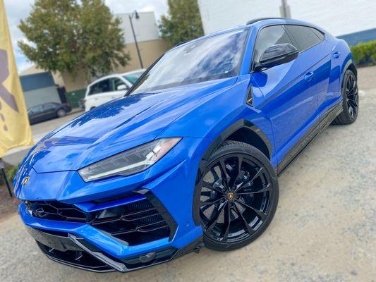 Lamborghini Urus
 Tinted with Xpel Ceramic 20%