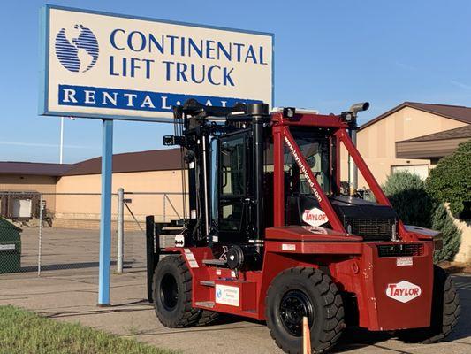 Continental Lift Truck