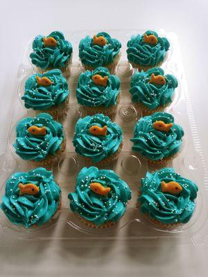 A little fish baby shower cupcakes