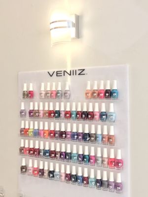 Polishes Nail & Spa