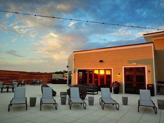 Roof top outdoor space