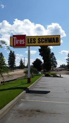 Les Schwab.