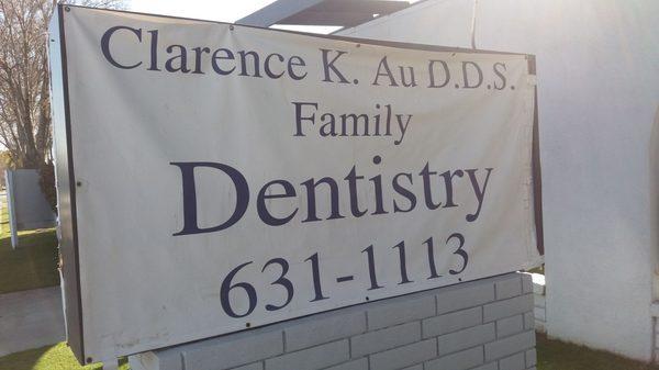 Clarence Au and staff  is one of the best dentists in town! I've been taking my family here for years and have only been treated nicely!